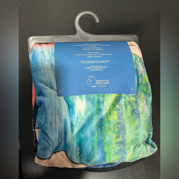 Rare! Studio Ghibli Howl's Moving Castle Sophie and Calcifer Round Throw - Picture 3 of 3